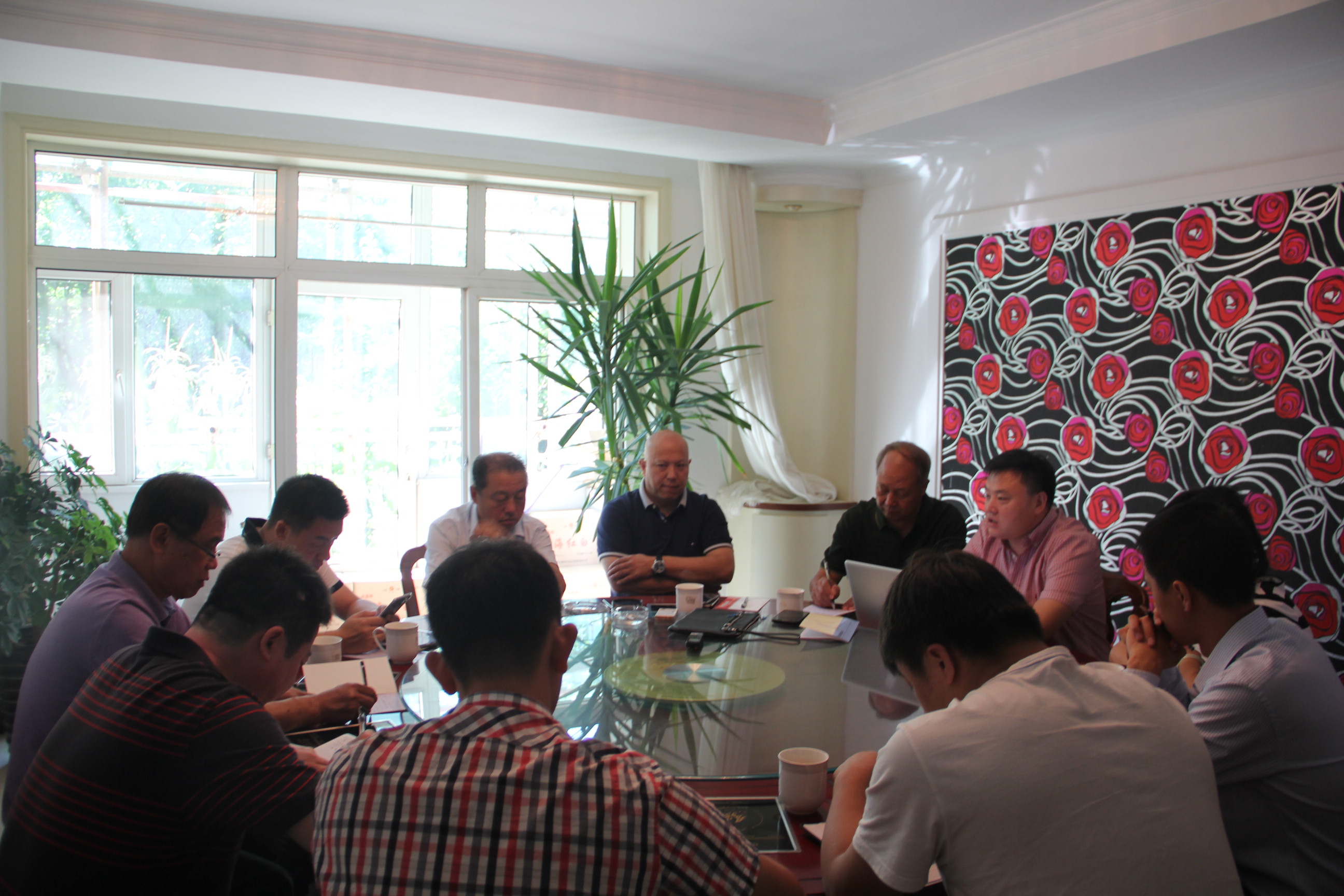 內(nèi)蒙古草業(yè)基金籌備會(huì)順利召開